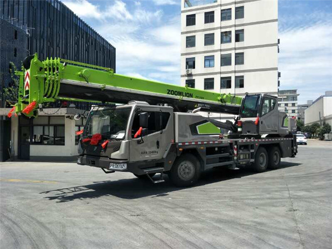 二连浩特市随车吊师傅告诉你租赁随车吊车如何区分吨位